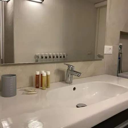 Διαμέρισμα Bilocale Nell'antico Ghetto Ebraico