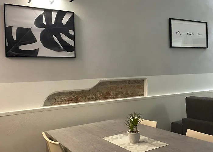 Bilocale Nell'antico Ghetto Ebraico 公寓